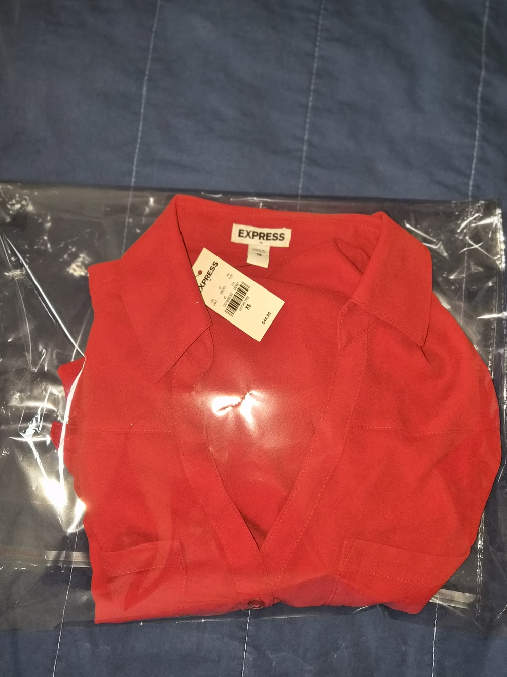 Express Women's Red Button-Front Blouse - Picture 6 of 6